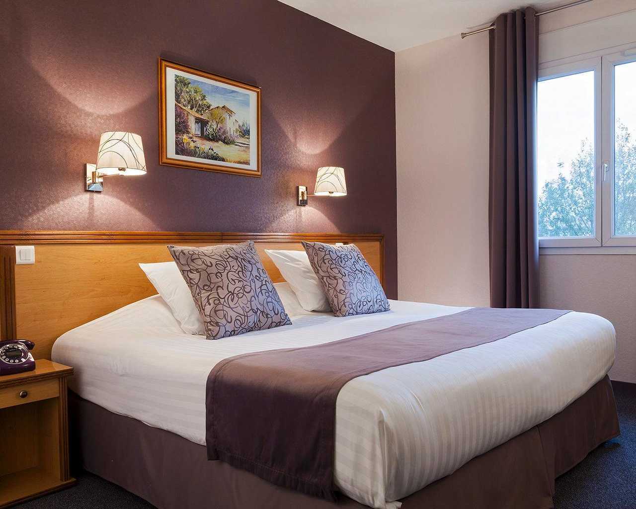 The Originals City, Hotel Парай-ле-Мониал Стая снимка